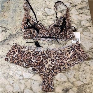 Bra and pantie set